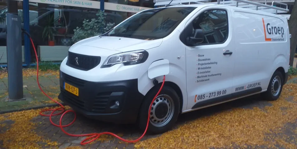 Duurzaam Totaalonderhoud met Elektrische Bedrijfswagens